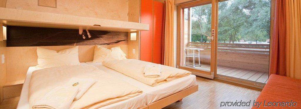 Jufa Hotel Λάιμπνιτς Δωμάτιο φωτογραφία